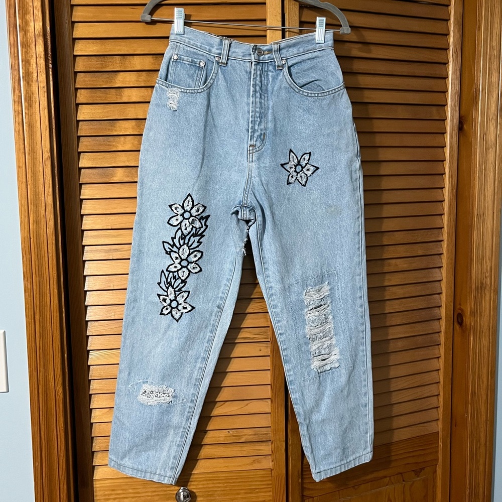 Embroidered Light Wash Jeans - 100% Cotton*
